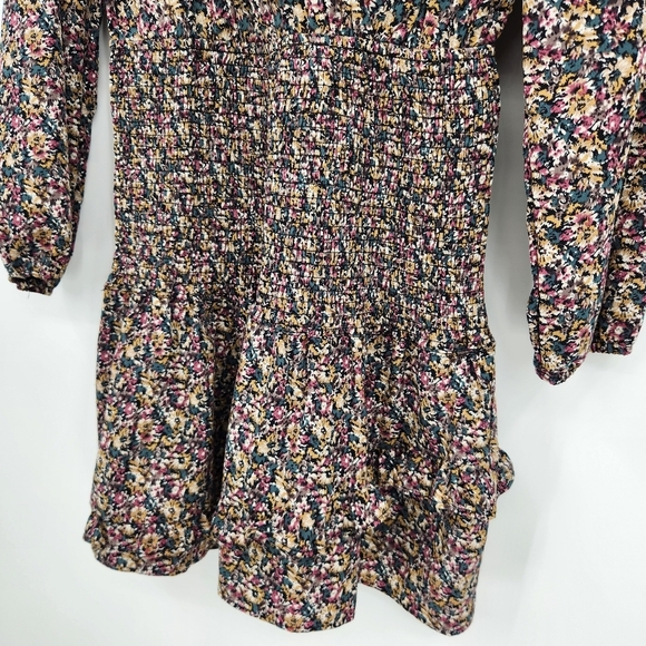 Storia Ditzy Floral Long Sleeve Mini Dress Womens Size Small V Neck Smocked - Picture 3 of 10